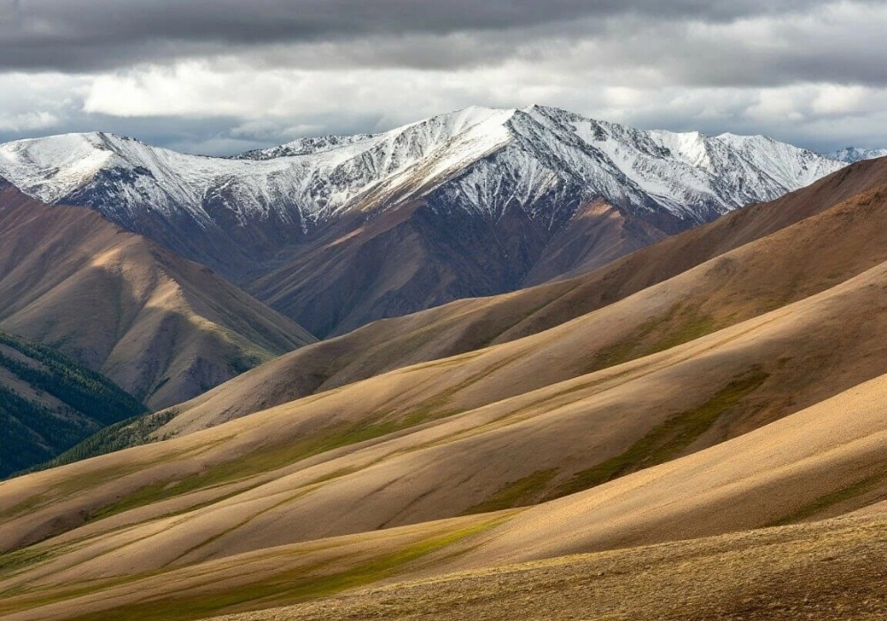 Yuzhno_Chuisky_hrebet_Altay